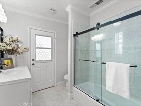 1960 Chariton Street, Los Angeles CA 90034