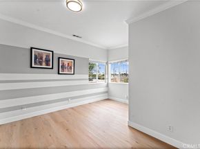 1960 Chariton Street, Los Angeles CA 90034