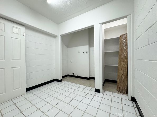 49 N Parkwood 7, Pasadena CA 91107