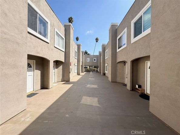 49 N Parkwood 7, Pasadena CA 91107