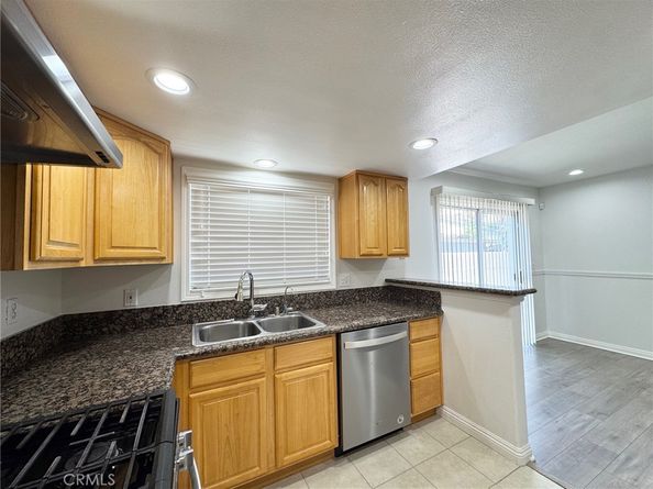 49 N Parkwood 7, Pasadena CA 91107