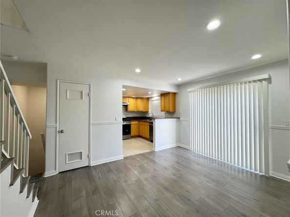 49 N Parkwood 7, Pasadena CA 91107