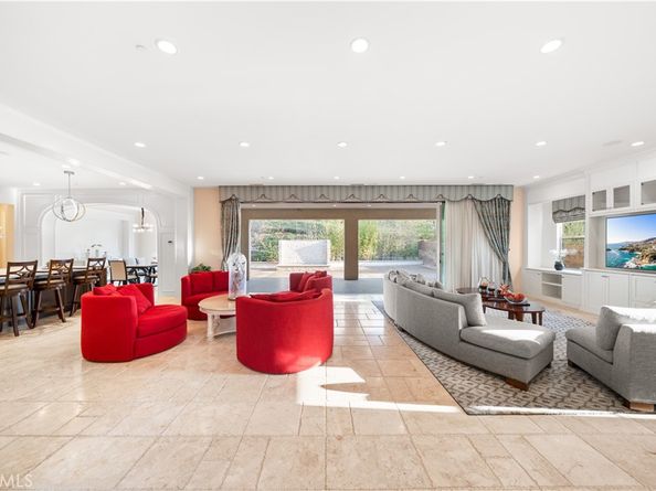 878 N Landa, Brea CA 92821