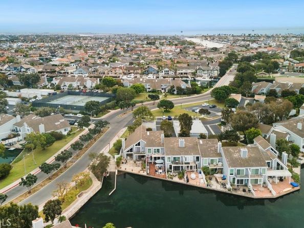 3631 Windspun Drive, Huntington Beach CA 92649