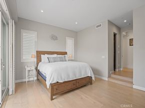 320 35th Street, Manhattan Beach CA 90266