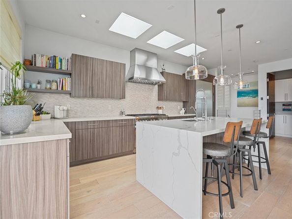 320 35th Street, Manhattan Beach CA 90266