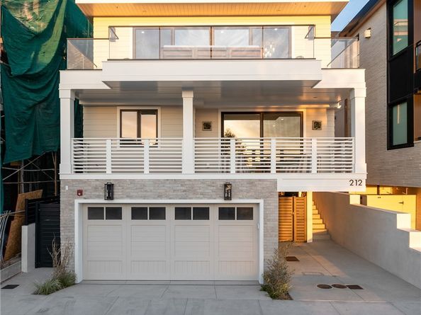 212 Manhattan Avenue, Manhattan Beach CA 90266