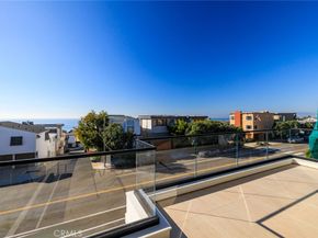 212 Manhattan Avenue, Manhattan Beach CA 90266