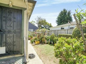 2045 Penmar Avenue, Venice CA 90291