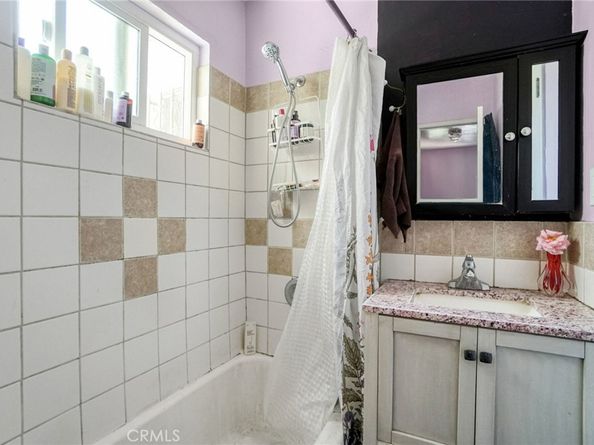 2045 Penmar Avenue, Venice CA 90291