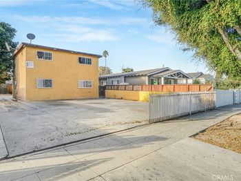 1548 W 59th Place
