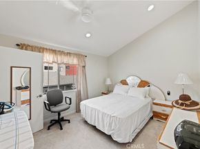 532 Venice Way 8, Inglewood CA 90302
