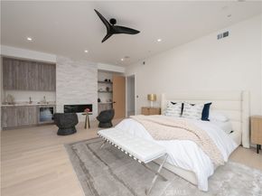 461 NW Chabela Dr., Manhattan Beach CA 90266