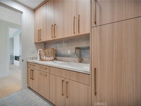 461 NW Chabela Dr., Manhattan Beach CA 90266