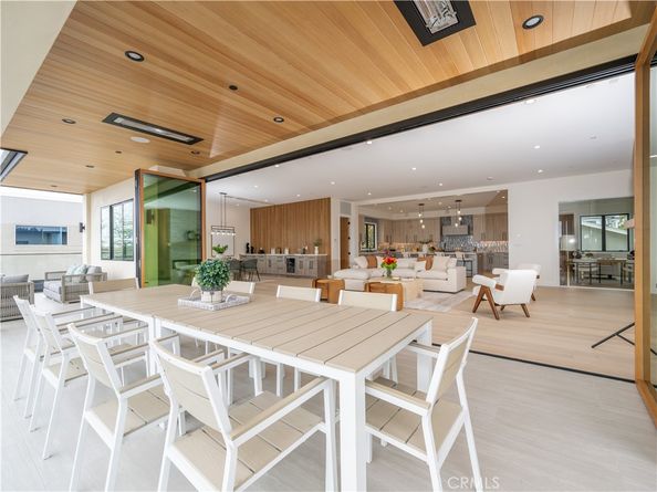 461 NW Chabela Dr., Manhattan Beach CA 90266