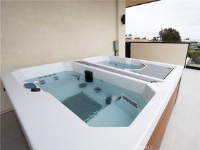 461 NW Chabela Dr., Manhattan Beach CA 90266