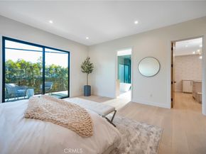 461 NW Chabela Dr., Manhattan Beach CA 90266