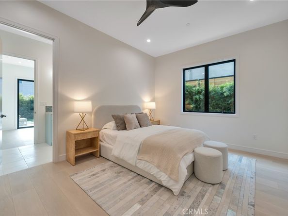 461 NW Chabela Dr., Manhattan Beach CA 90266