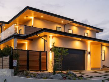 461 NW Chabela Dr.