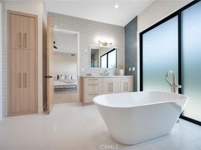 461 NW Chabela Dr., Manhattan Beach CA 90266