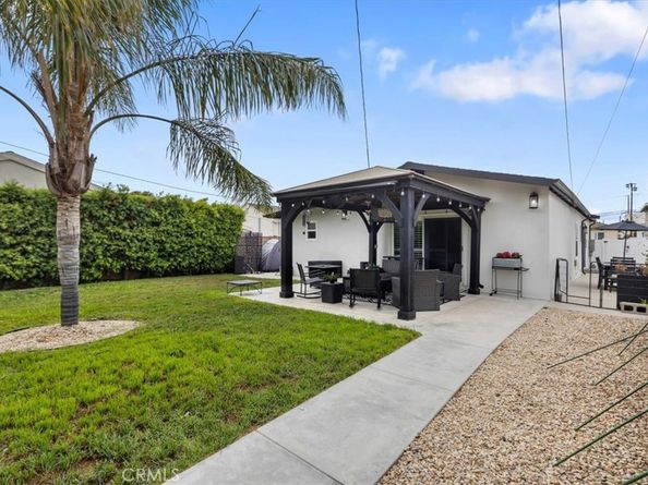 17511 Delia Avenue, Torrance CA 90504