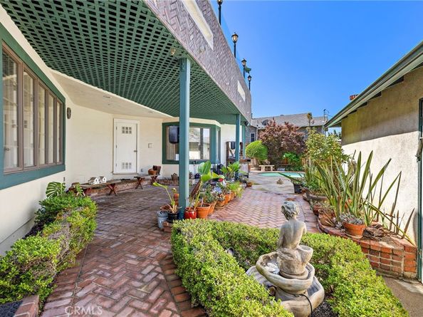 8001 Alverstone Avenue, Los Angeles CA 90045