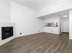 445 W 6th Street 409, Long Beach CA 90802