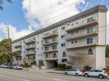1108 Camino Real