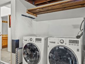 10229 Variel 12, Chatsworth CA 91311