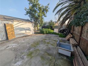 6742 Nagle, Van Nuys CA 91401