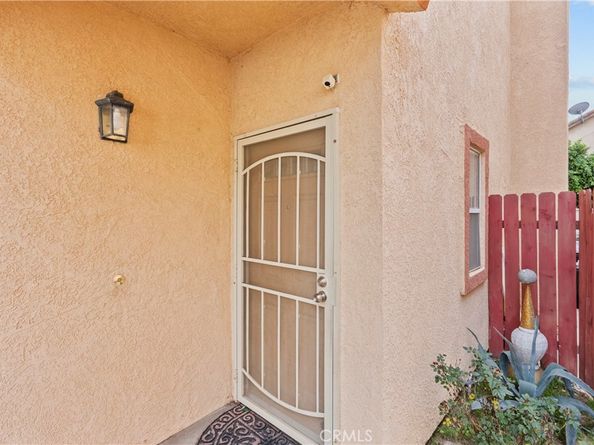 9400 Burnet 103, North Hills CA 91343