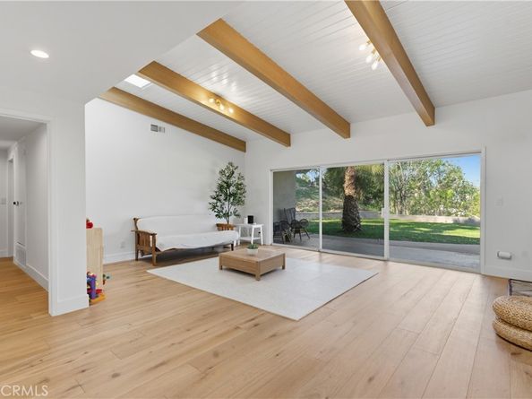 5618 Wilhelmina Avenue, Woodland Hills CA 91367