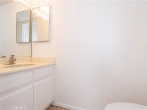 8800 Burnet 8, North Hills CA 91343