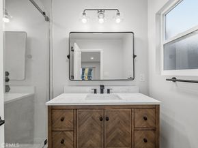 10557 Reseda, Northridge CA 91326