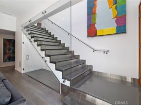 4189 S Cloverdale Avenue, Los Angeles CA 90008