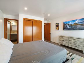 4189 S Cloverdale Avenue, Los Angeles CA 90008