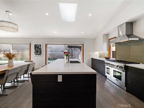 4189 S Cloverdale Avenue, Los Angeles CA 90008