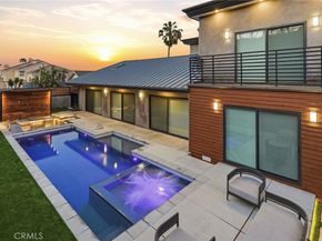 4189 S Cloverdale Avenue, Los Angeles CA 90008