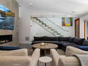 4189 S Cloverdale Avenue, Los Angeles CA 90008