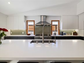 4189 S Cloverdale Avenue, Los Angeles CA 90008