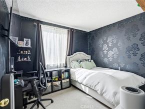 11150 Glenoaks, Pacoima CA 91331