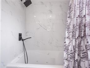 19127 Enadia, Reseda CA 91335