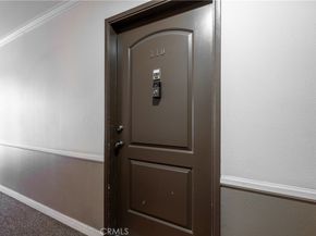 4637 Willis 110, Sherman Oaks CA 91403