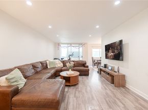 4637 Willis 110, Sherman Oaks CA 91403