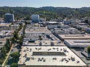 4637 Willis 110, Sherman Oaks CA 91403