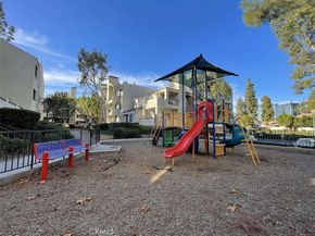5565 Canoga Avenue 207, Woodland Hills CA 91367