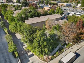 10237 De Soto A, Chatsworth CA 91311
