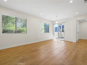 10237 De Soto A, Chatsworth CA 91311