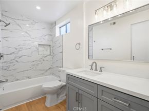 10237 De Soto A, Chatsworth CA 91311
