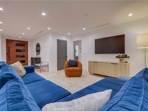 5715 Corteen, Valley Village CA 91607